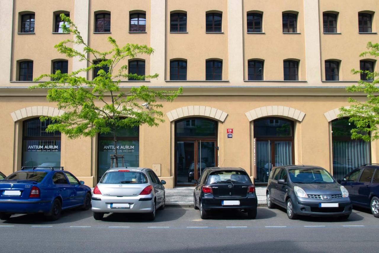 Modern Apartment With Terrace And Air Conditioning Prága Kültér fotó
